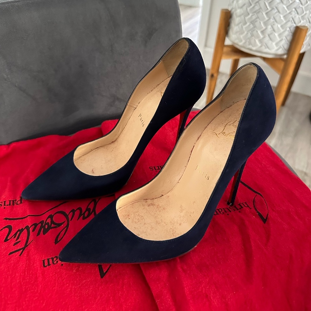 Womens Louboutin